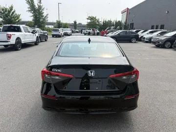 2022 Honda Civic - image 6