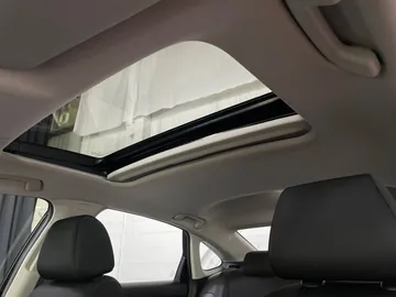 2024 Honda Civic - image 6