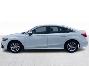 2024 Honda Civic - image 11