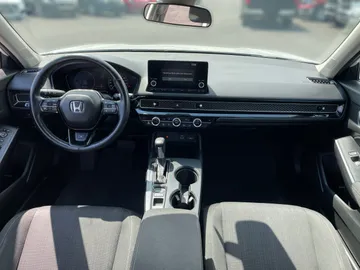 2024 Honda Civic - image 4