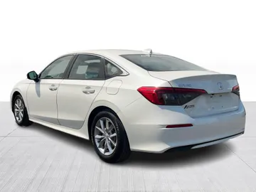 2024 Honda Civic - image 12