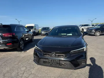 2022 Honda Civic - image 2
