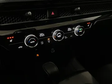 2023 Honda Civic - image 24