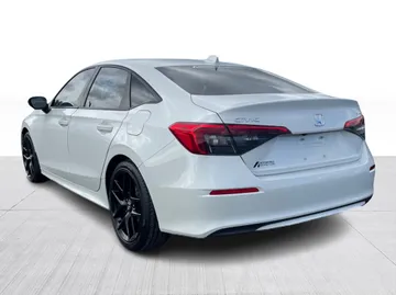 2024 Honda Civic - image 12