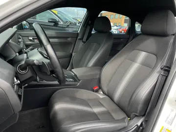 2024 Honda Civic - image 3
