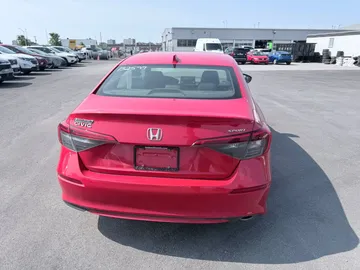 2022 Honda Civic - image 4
