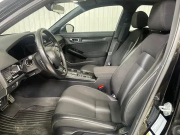 2024 Honda Civic - image 3