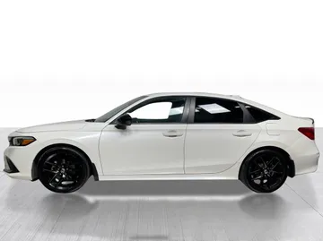 2022 Honda Civic - image 11