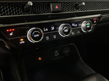 2022 Honda Civic - image 24