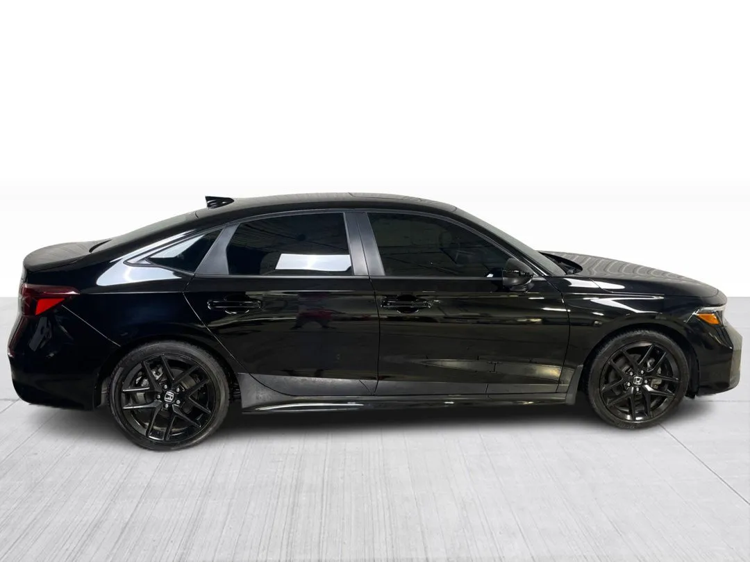 2025 Honda Civic Hybrid — photo 2