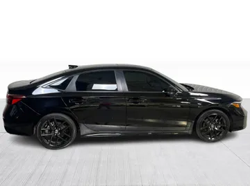 2025 Honda Civic Hybrid - image 2