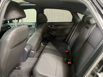2025 Honda Civic Hybrid - image 16