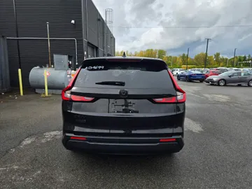 2025 Honda CR-V - image 4