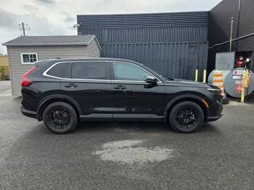 2025 Honda CR-V - image 6