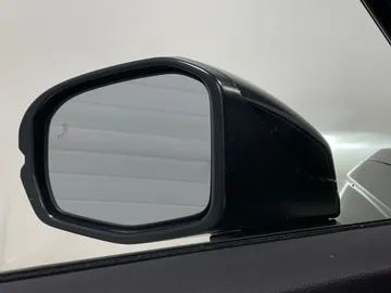 2025 Honda CR-V - image 17