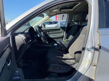 2025 Honda CR-V - image 8