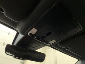 2025 Honda CR-V Hybrid - image 17