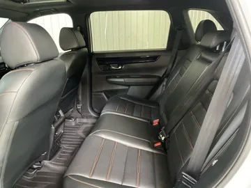 2024 Honda CR-V Hybrid - image 16