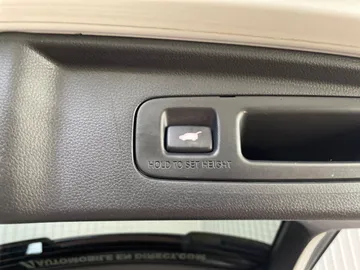 2024 Honda CR-V Hybrid - image 24