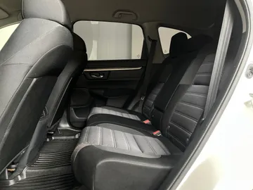 2021 Honda CR-V - image 10