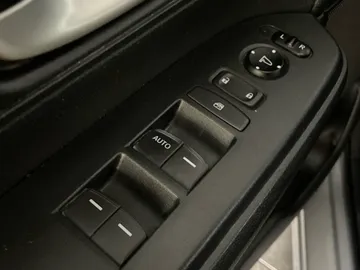 2018 Honda CR-V - image 20
