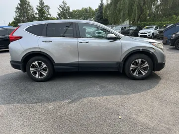 2018 Honda CR-V - image 4
