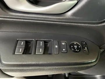 2021 Honda CR-V - image 21