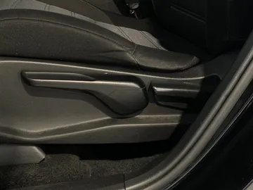 2020 Honda CR-V - image 21