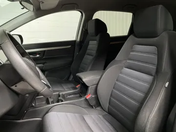 2021 Honda CR-V - image 3