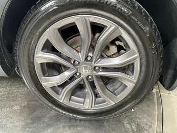 2020 Honda CR-V - image 7