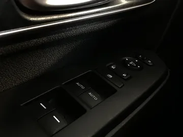 2022 Honda CR-V - image 26