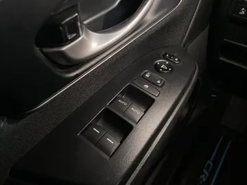 2020 Honda CR-V - image 24
