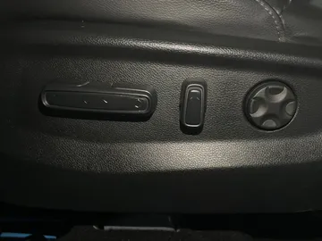 2020 Honda CR-V - image 19