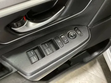2021 Honda CR-V - image 21