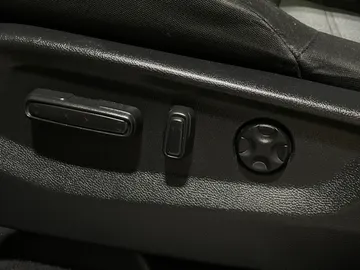 2017 Honda CR-V - image 19