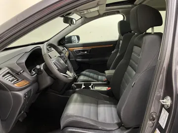 2017 Honda CR-V - image 3