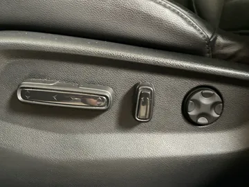 2020 Honda CR-V - image 20