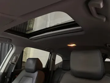 2020 Honda CR-V - image 6