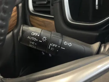 2020 Honda CR-V - image 17
