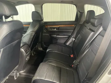 2018 Honda CR-V - image 15