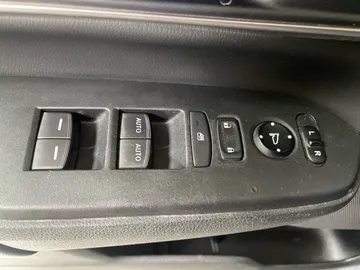 2021 Honda CR-V - image 28