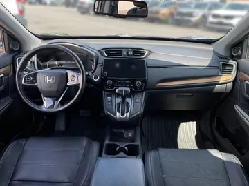 2019 Honda CR-V - image 4