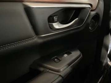2019 Honda CR-V - image 27
