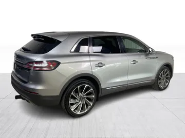 2020 Lincoln Nautilus - image 14