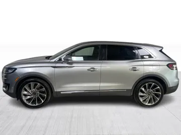 2020 Lincoln Nautilus - image 10