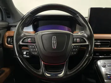 2022 Lincoln Nautilus - image 26