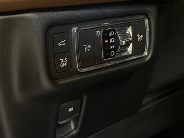 2022 Lincoln Nautilus - image 31