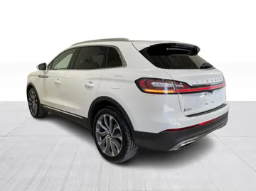 2022 Lincoln Nautilus - image 12