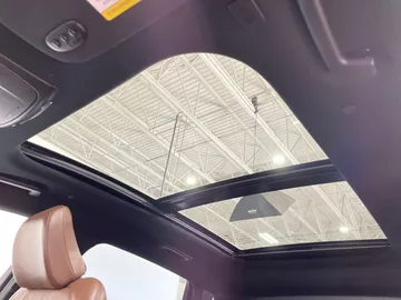 2022 Lincoln Nautilus - image 6