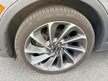 2022 Lincoln Nautilus - image 7